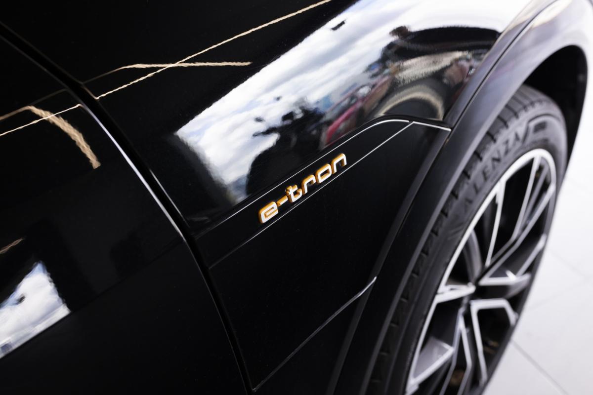 audi-e-tron-2021-eletrico-0cc