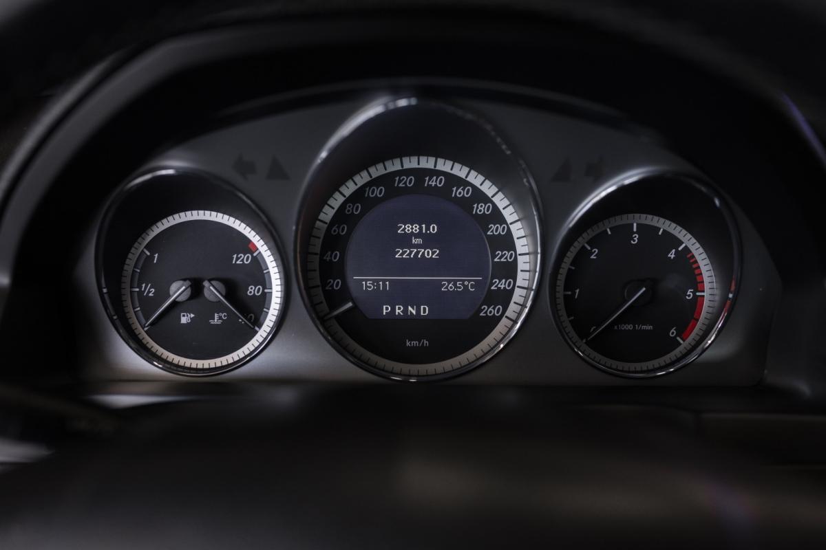 mercedes-benz-classe-c-2010-diesel-2143cc