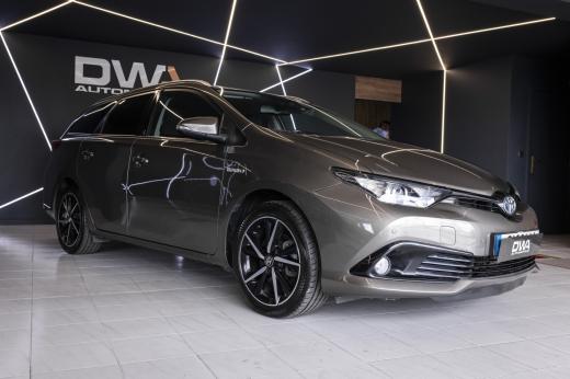 toyota-auris-touring-sports-2019-hibrido-1798cc