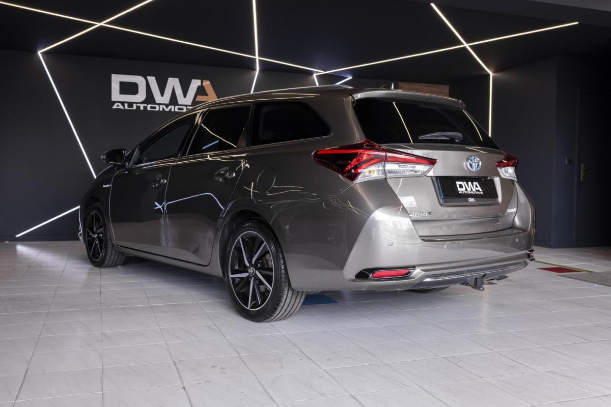 toyota-auris-touring-sports-2019-hibrido-1798cc