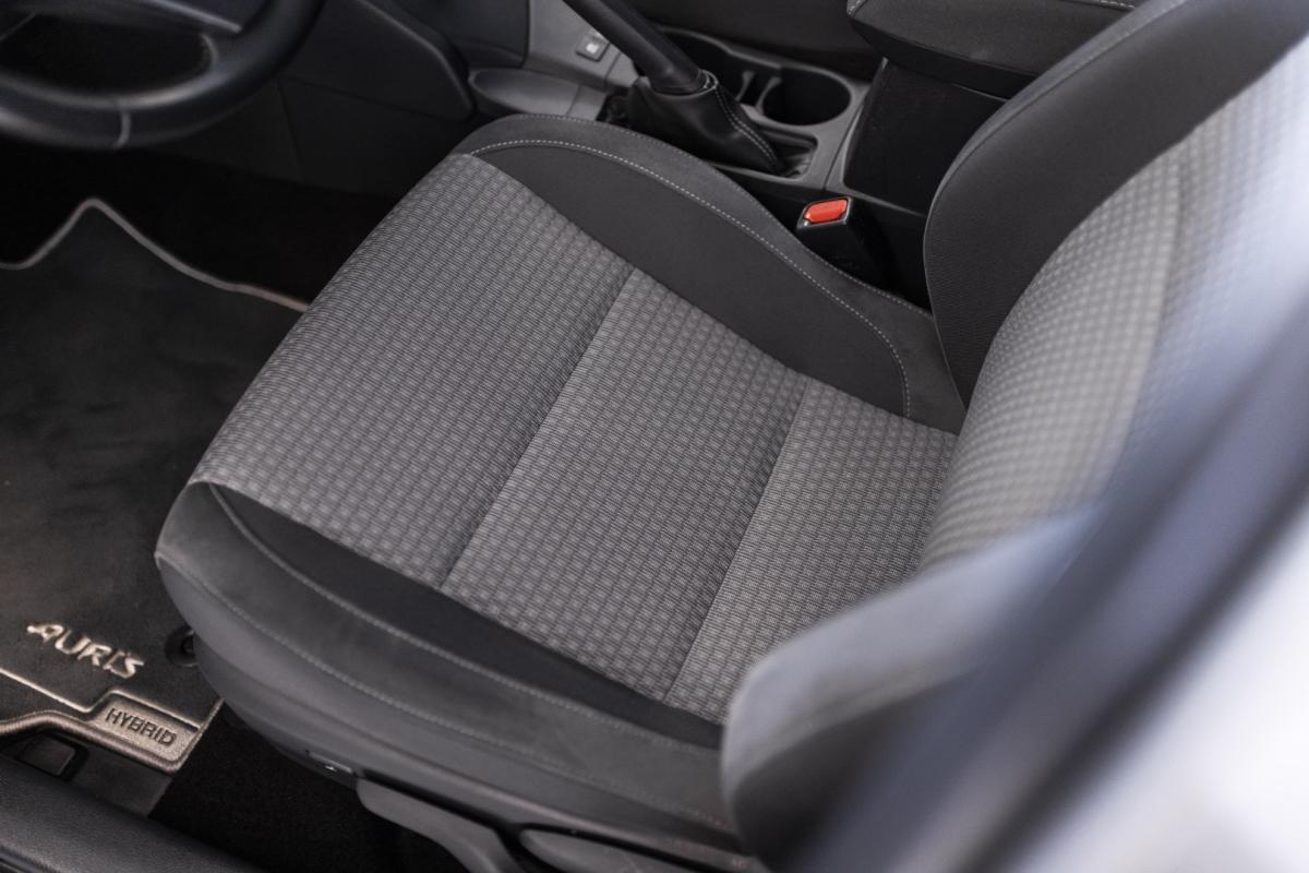 toyota-auris-touring-sports-2019-hibrido-1798cc