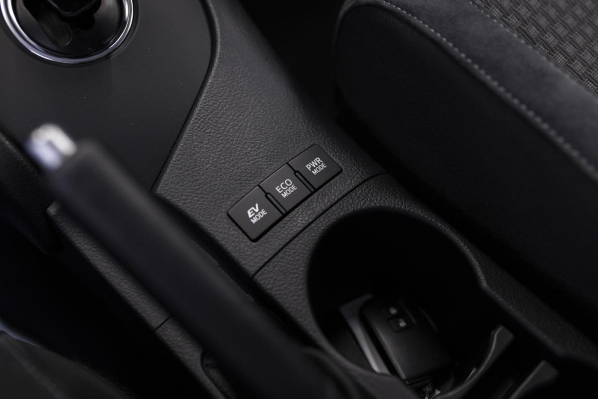 toyota-auris-touring-sports-2019-hibrido-1798cc