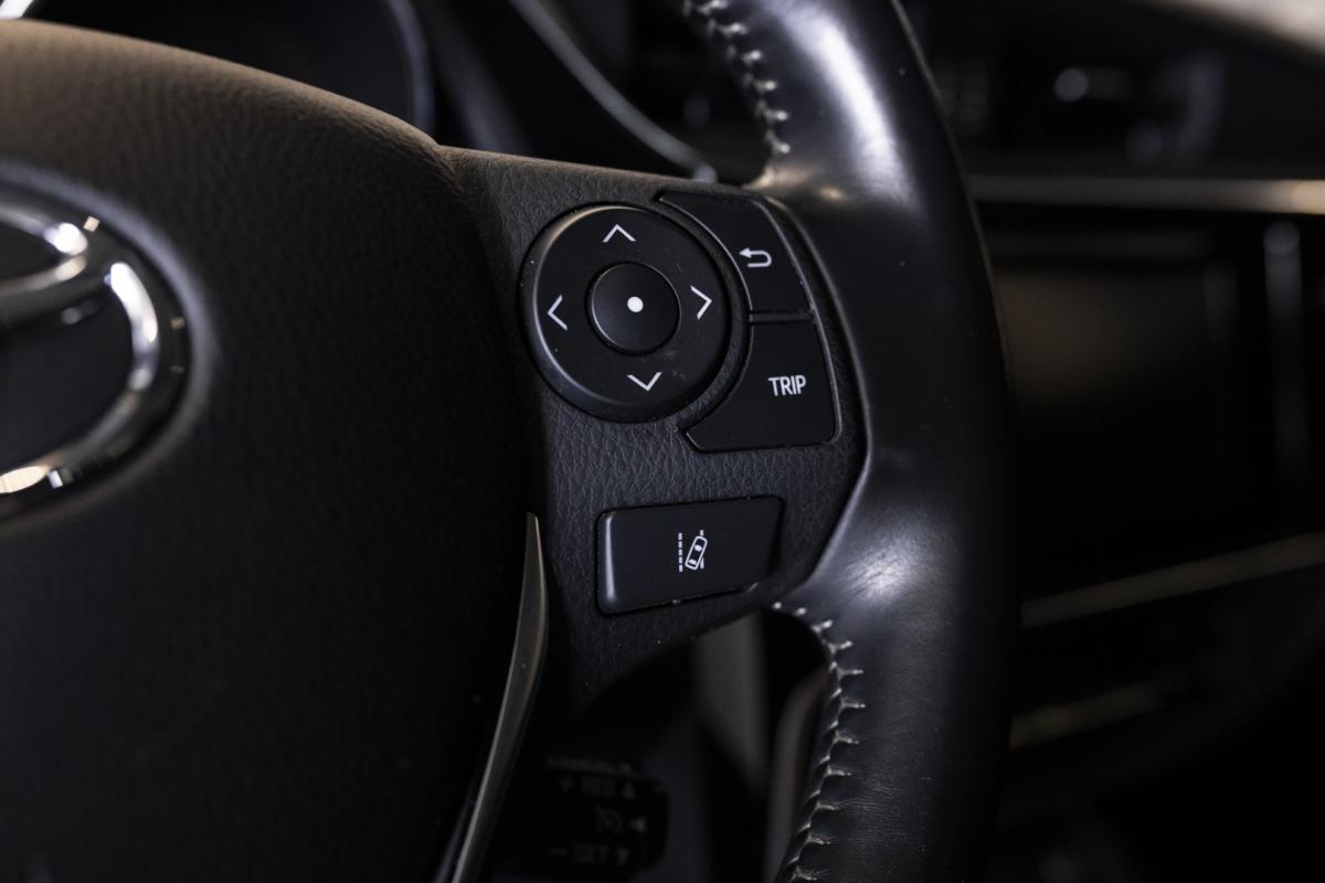 toyota-auris-touring-sports-2019-hibrido-1798cc