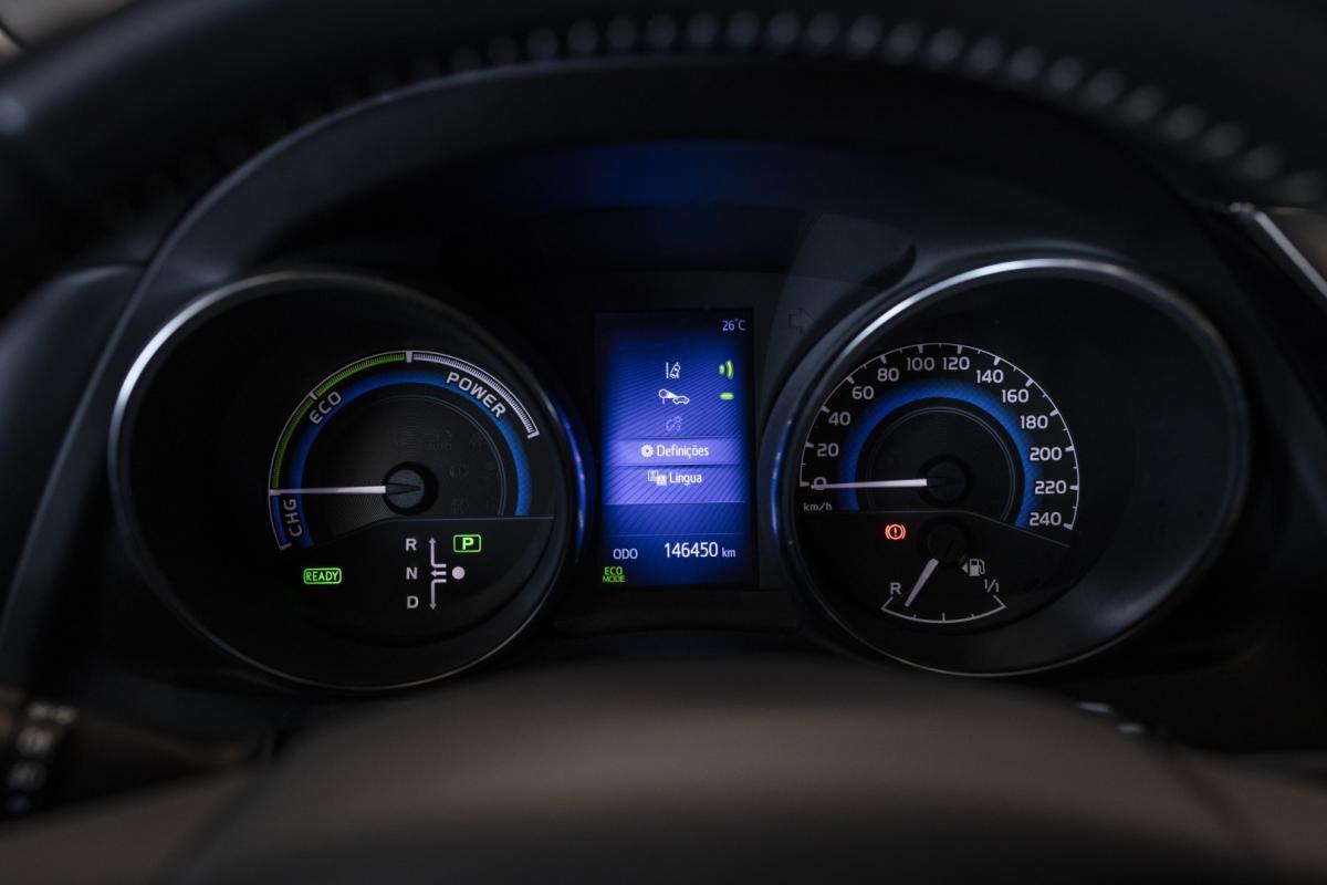 toyota-auris-touring-sports-2019-hibrido-1798cc