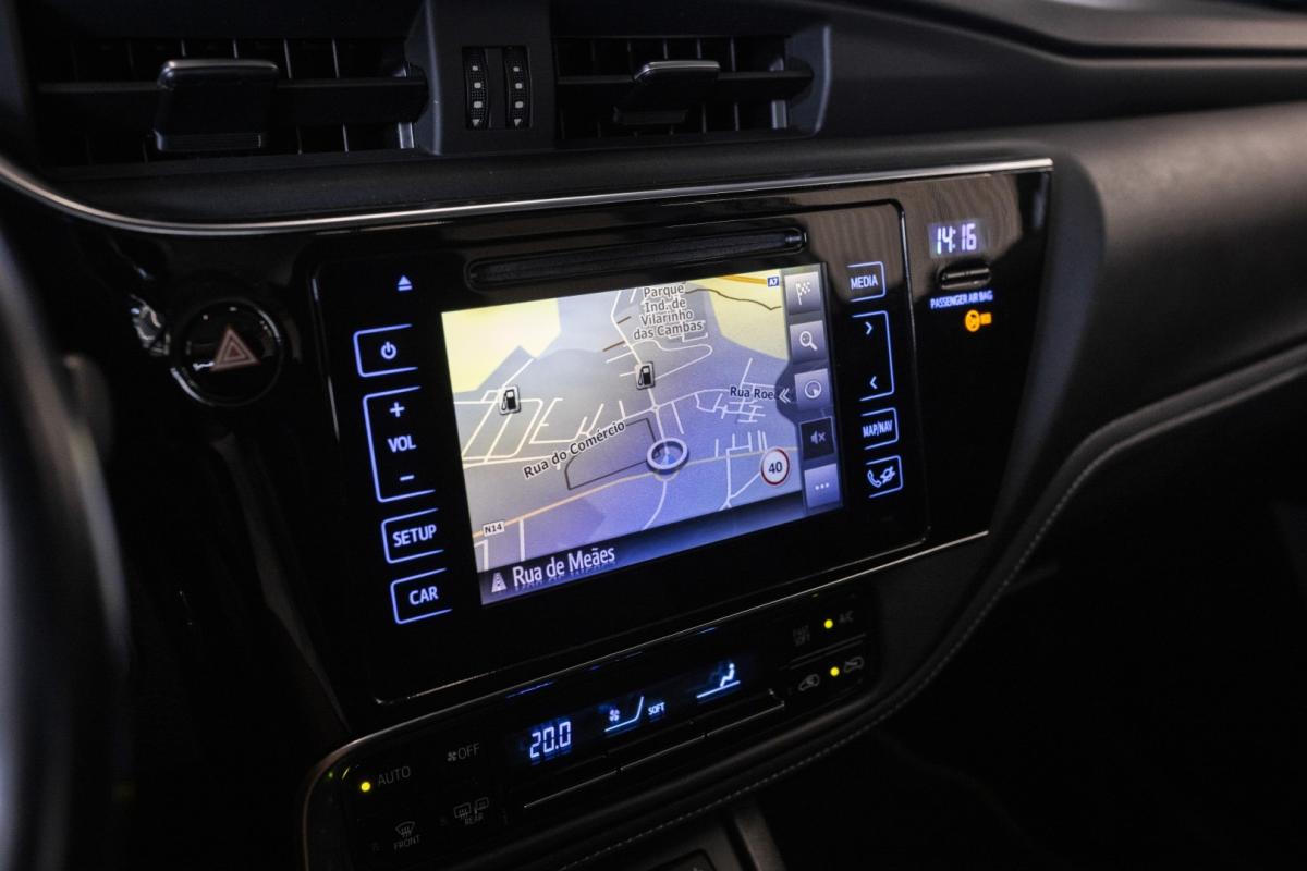 toyota-auris-touring-sports-2019-hibrido-1798cc