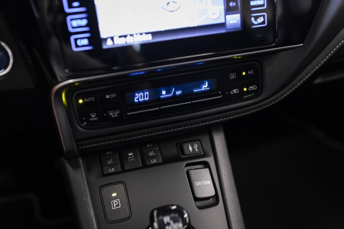 toyota-auris-touring-sports-2019-hibrido-1798cc