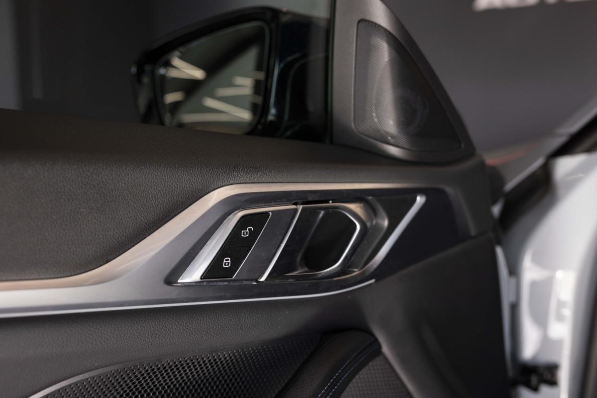 bmw-i4-2023-eletrico-0cc