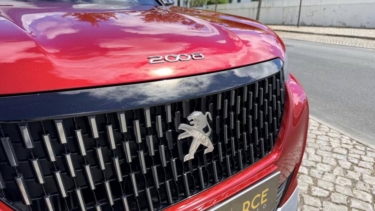 peugeot-2008-2021-gasolina-1199cc