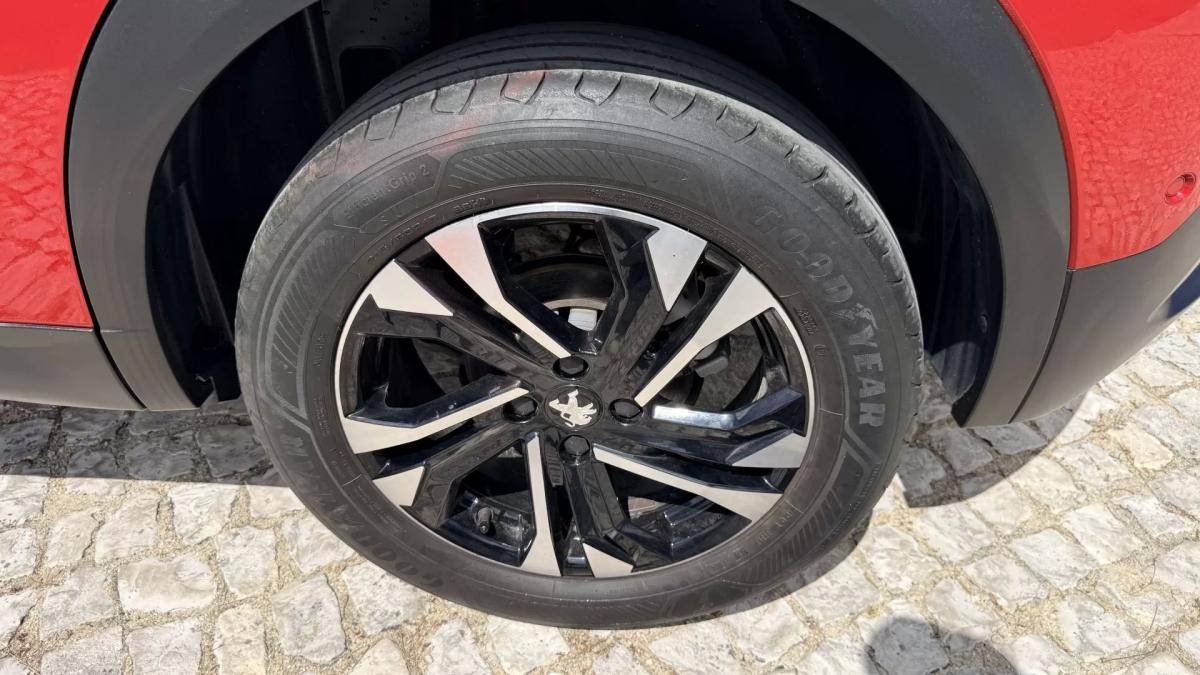 peugeot-2008-2021-gasolina-1199cc