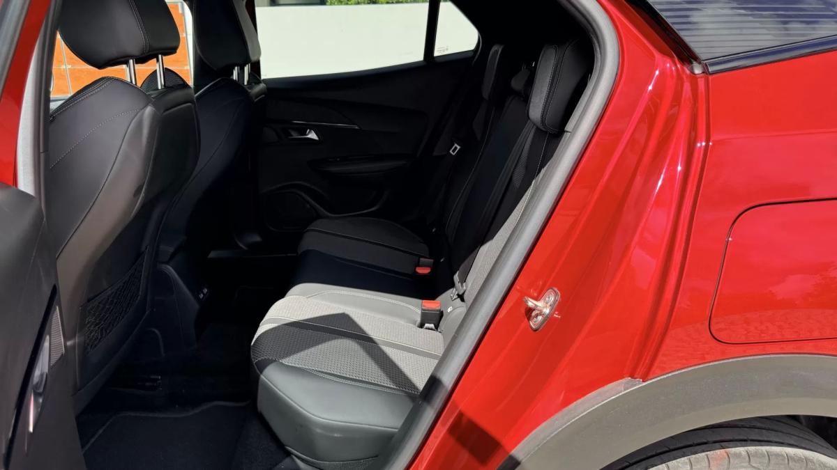 peugeot-2008-2021-gasolina-1199cc