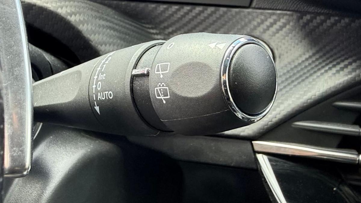 peugeot-2008-2021-gasolina-1199cc