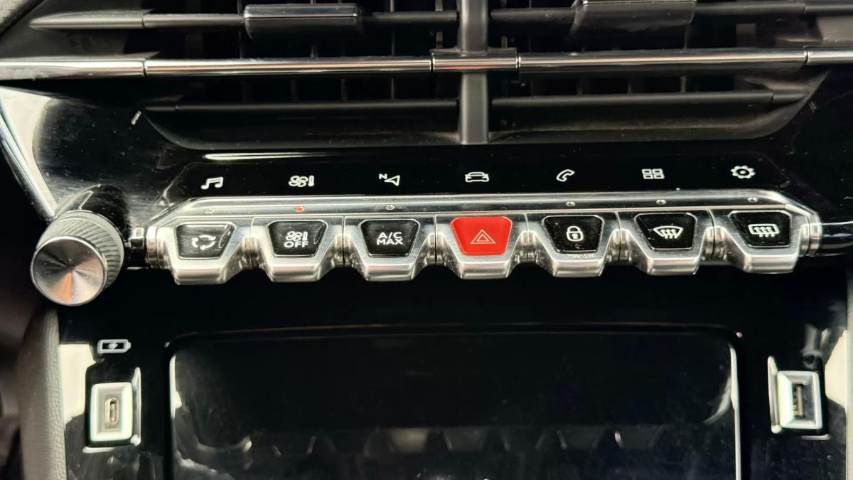 peugeot-2008-2021-gasolina-1199cc