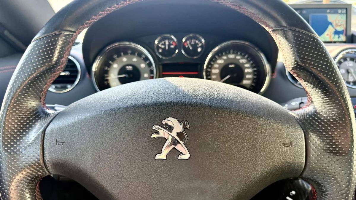 peugeot-rcz-2015-gasolina-1598cc