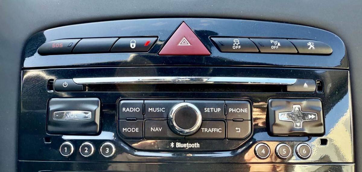 peugeot-rcz-2015-gasolina-1598cc
