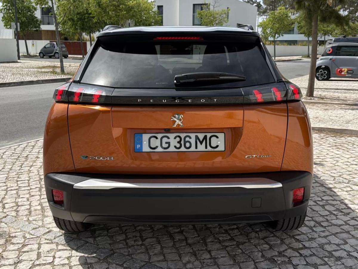 peugeot-e-2008-2020-eletrico-200cc