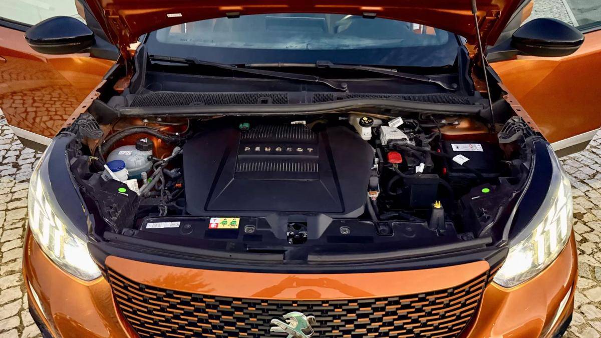 peugeot-e-2008-2020-eletrico-200cc