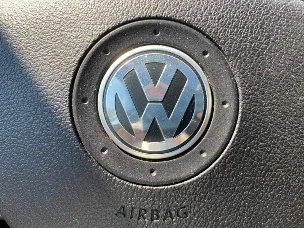 volkswagen-eos-2009-diesel-1968cc
