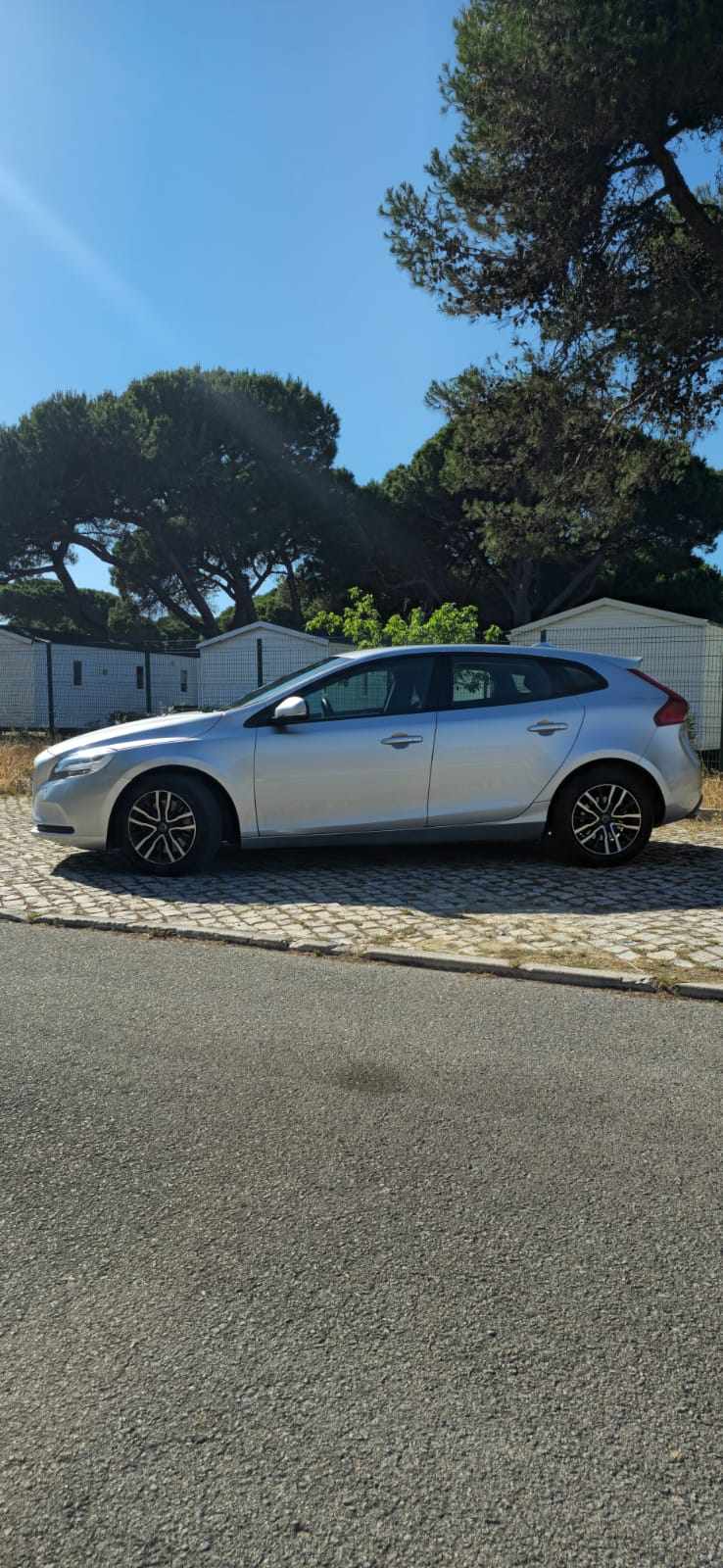 volvo-v40-d3-2-0-2019-diesel-1969cc
