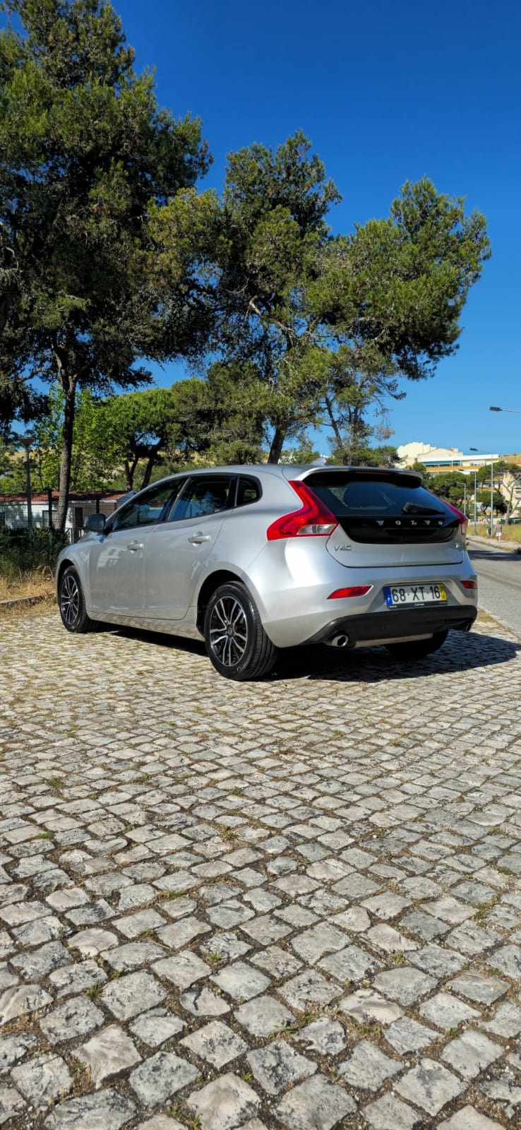 volvo-v40-d3-2-0-2019-diesel-1969cc