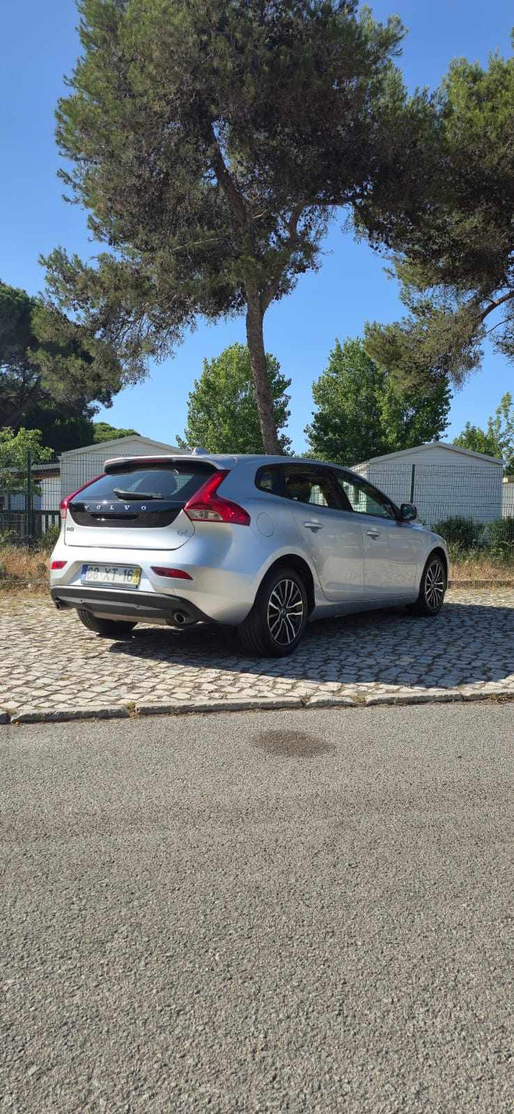 volvo-v40-d3-2-0-2019-diesel-1969cc