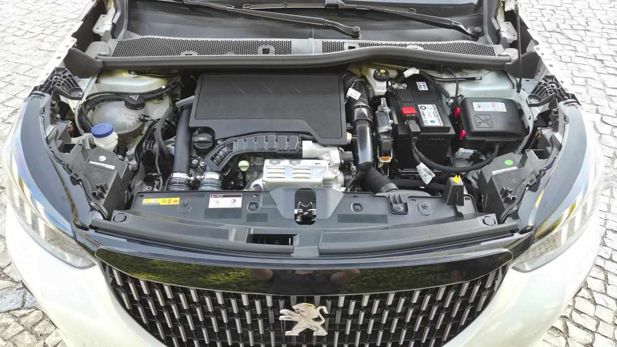 peugeot-2008-2021-gasolina-1199cc
