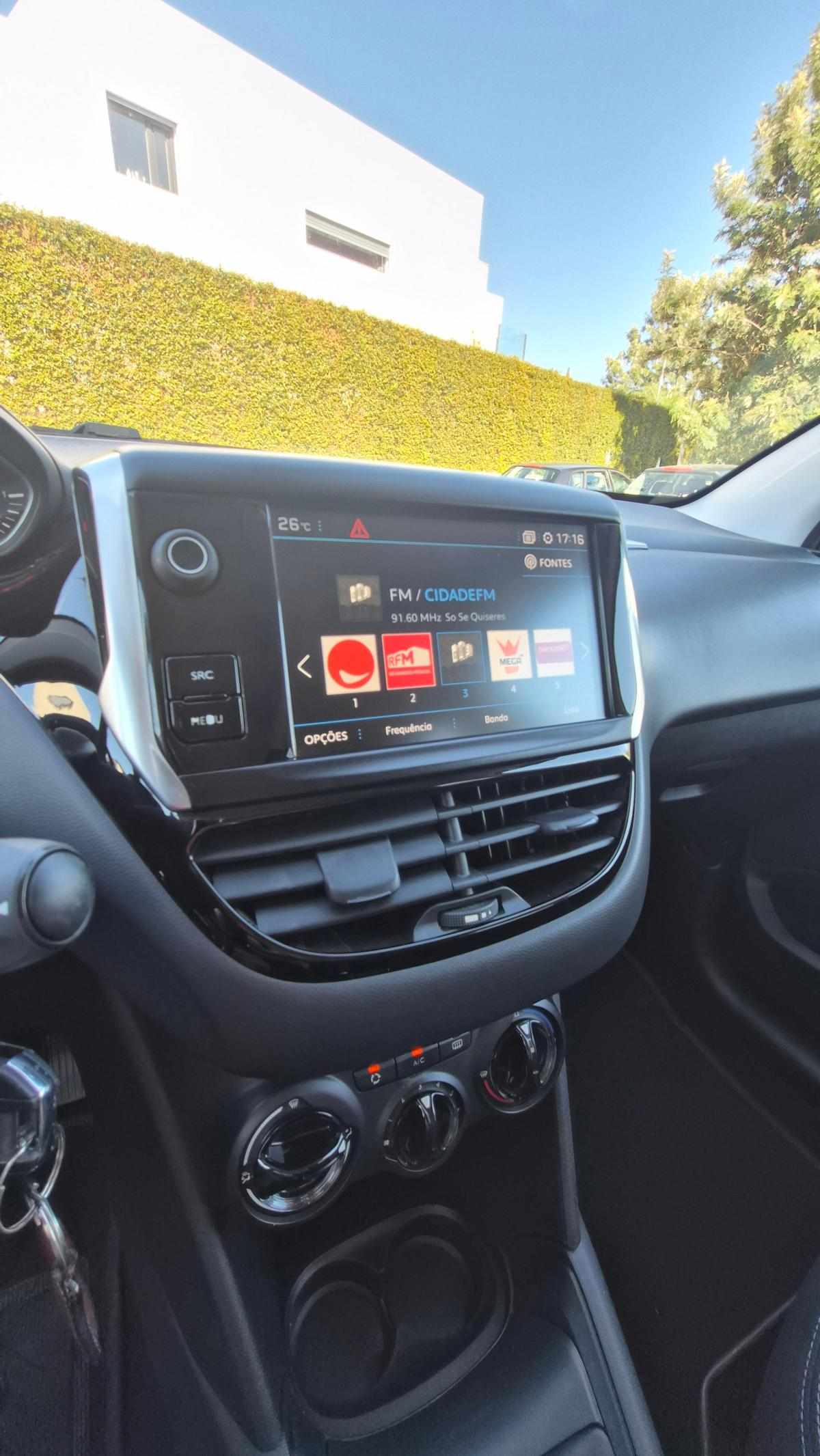 peugeot-208-1-2-vti-2019-gasolina-1199cc