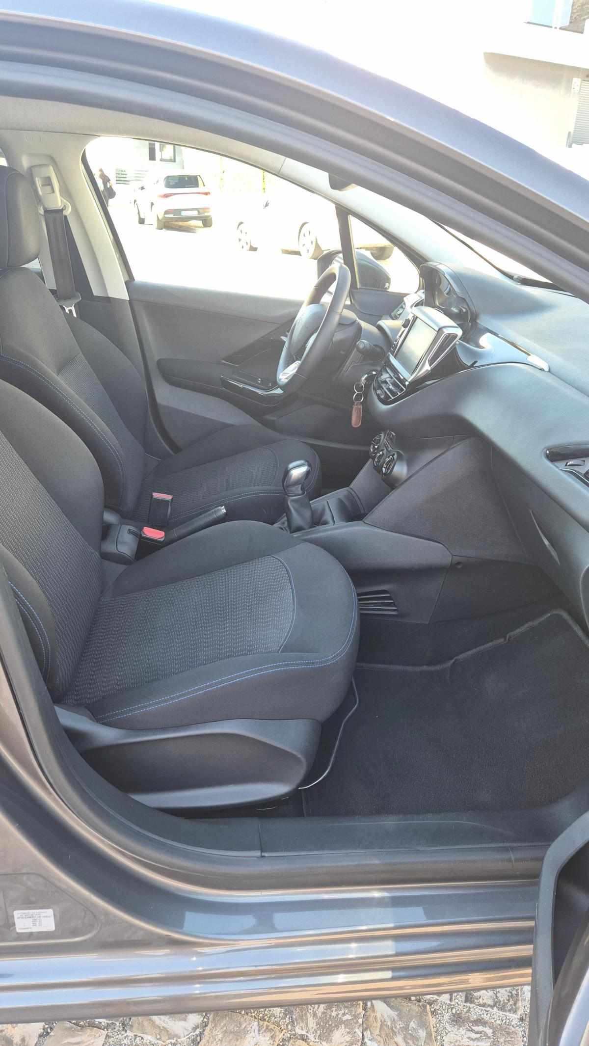 peugeot-208-1-2-vti-2019-gasolina-1199cc