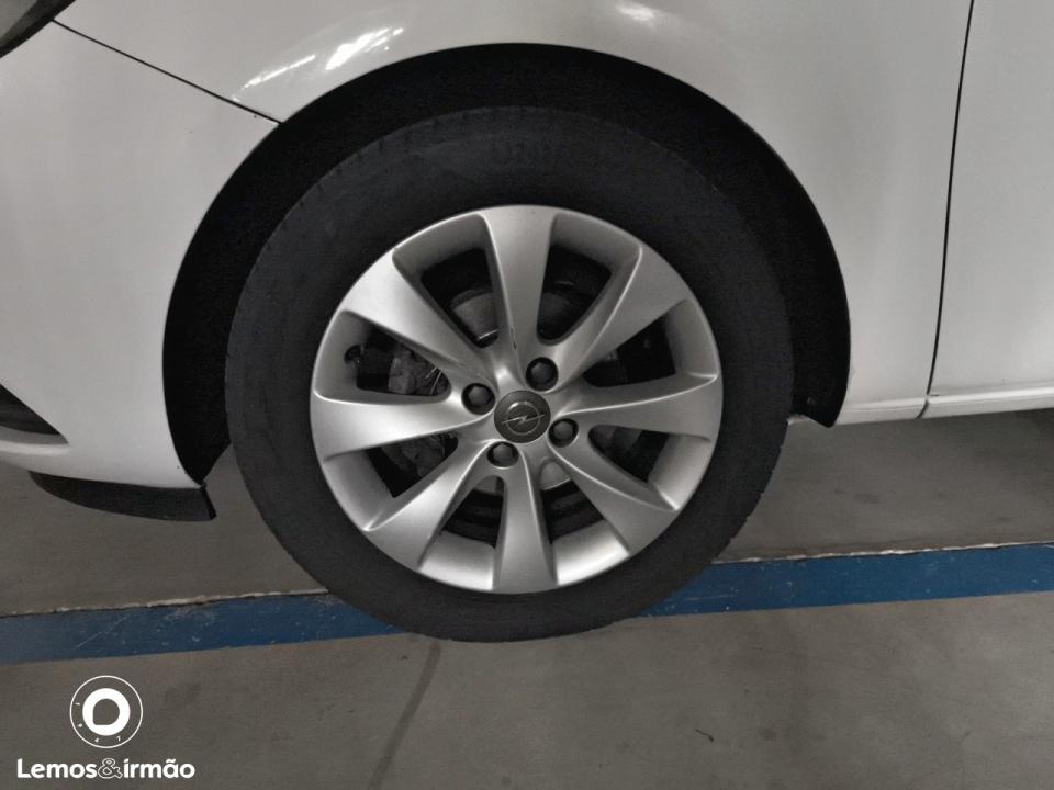opel-corsa-2018-gasolina-1229cc