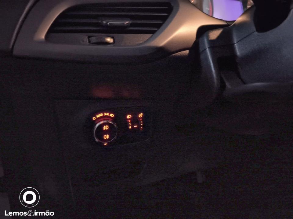 opel-corsa-2018-gasolina-1229cc