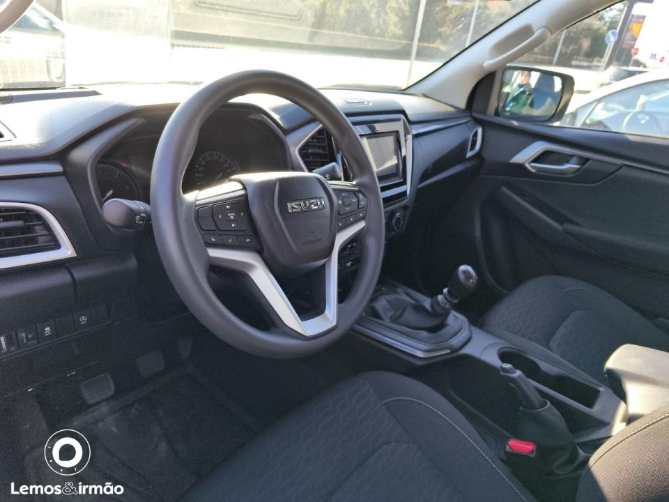 isuzu-d-max-2024-diesel-1900cc