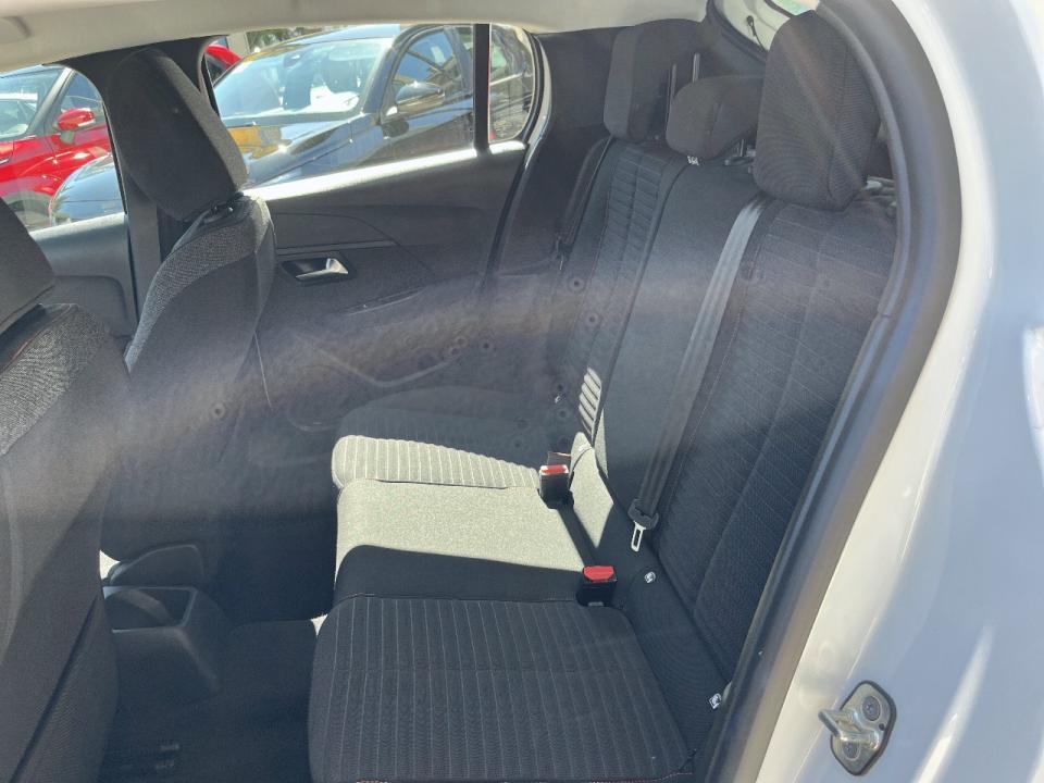 peugeot-208-2023-gasolina-1199cc