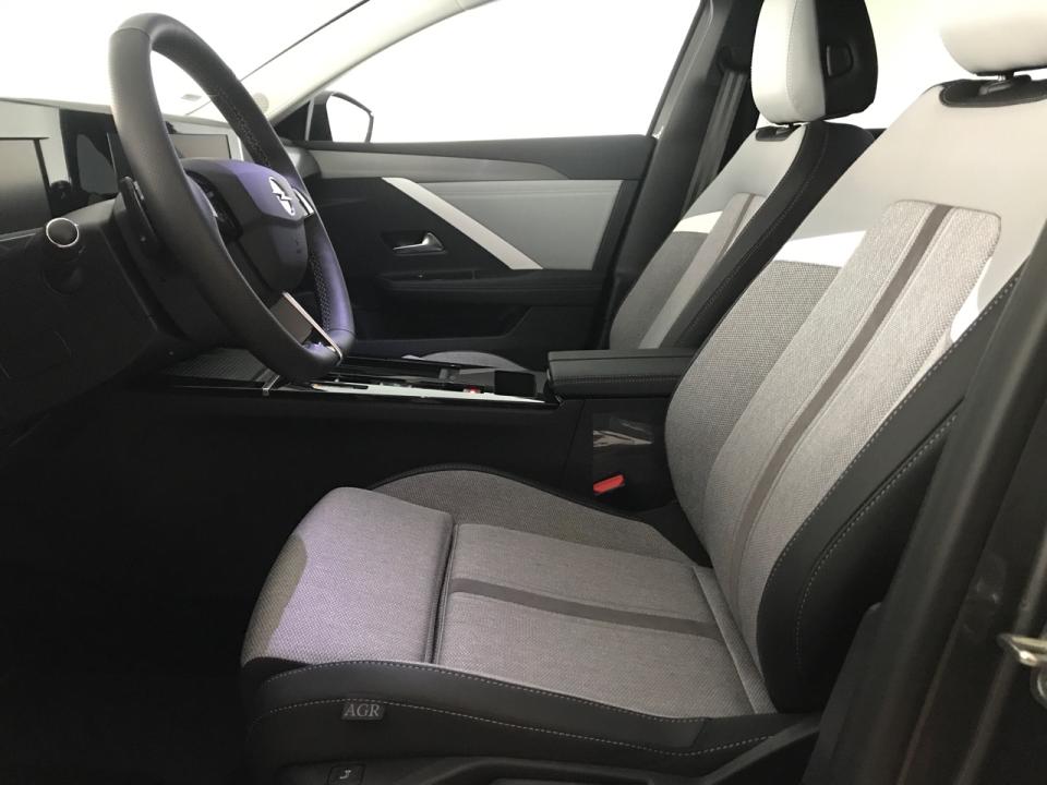 opel-astra-2023-gasolina-1598cc