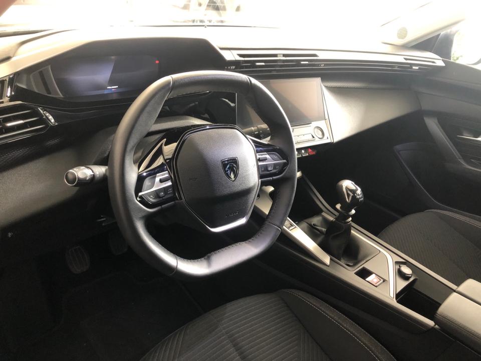 peugeot-308-sw-2023-gasolina-1199cc