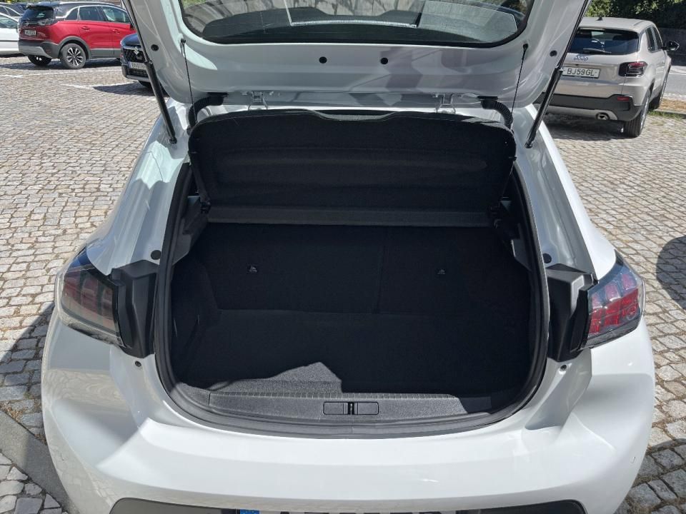 peugeot-208-2023-gasolina-1199cc