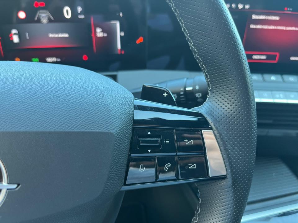 opel-astra-2024-gasolina-1199cc