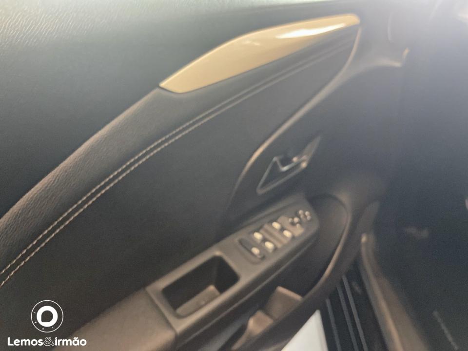 opel-corsa-2025-gasolina-1199cc