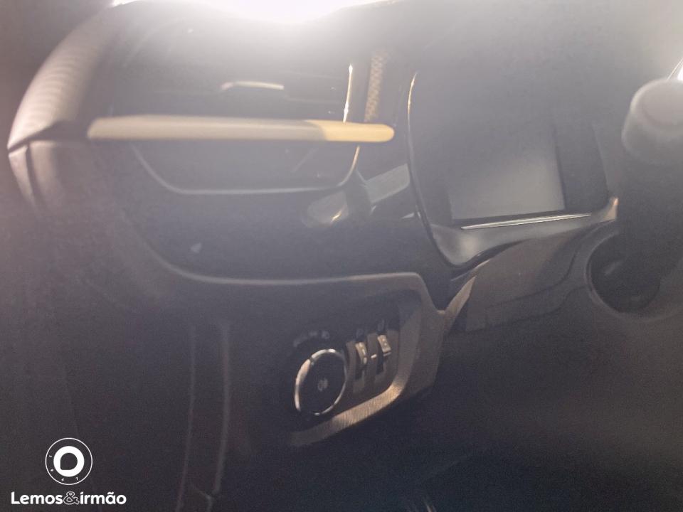 opel-corsa-2025-gasolina-1199cc