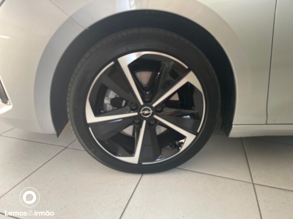 opel-astra-2025-gasolina-1199cc