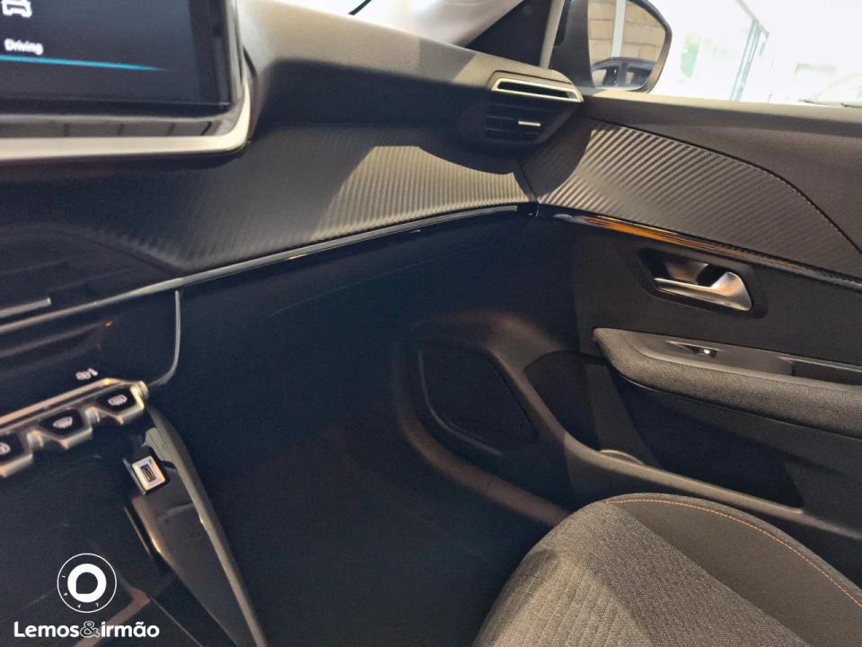 peugeot-208-2025-eletrico-0cc