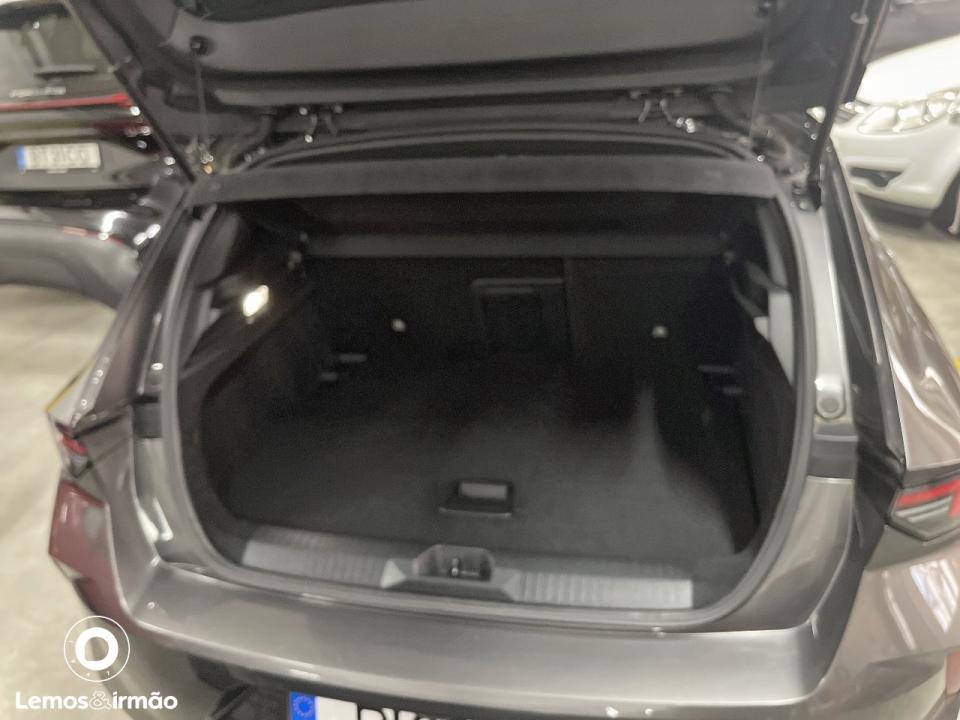 opel-astra-2024-gasolina-1199cc