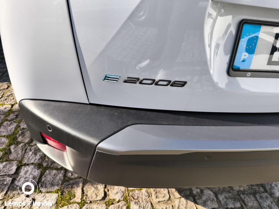 peugeot-2008-2025-eletrico-0cc