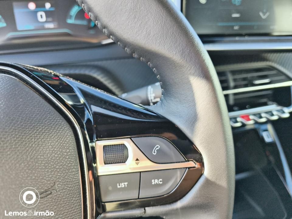 peugeot-2008-2025-eletrico-0cc