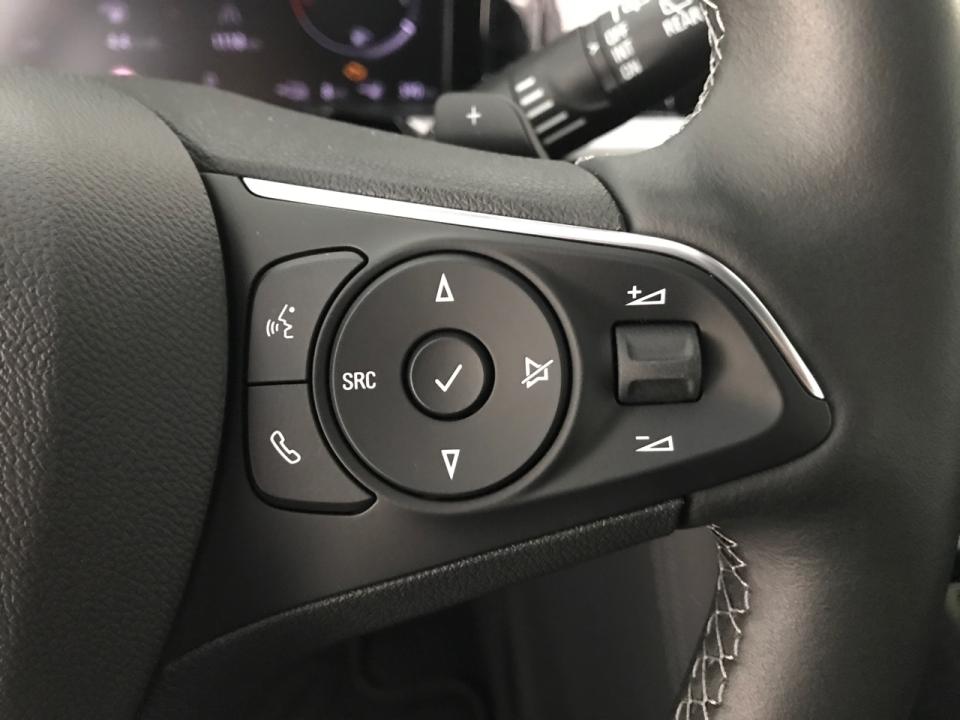 opel-grandland-x-2022-gasolina-1598cc