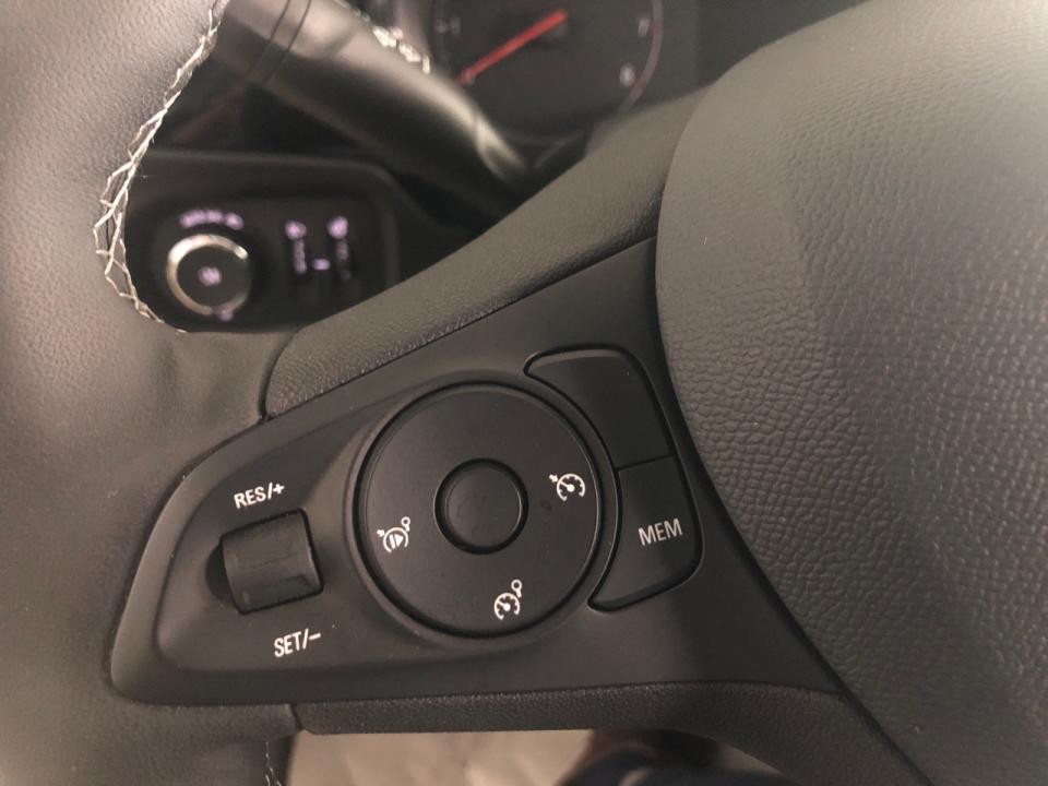 opel-corsa-2023-gasolina-1199cc