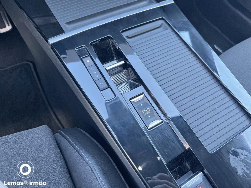 opel-astra-2024-gasolina-1199cc