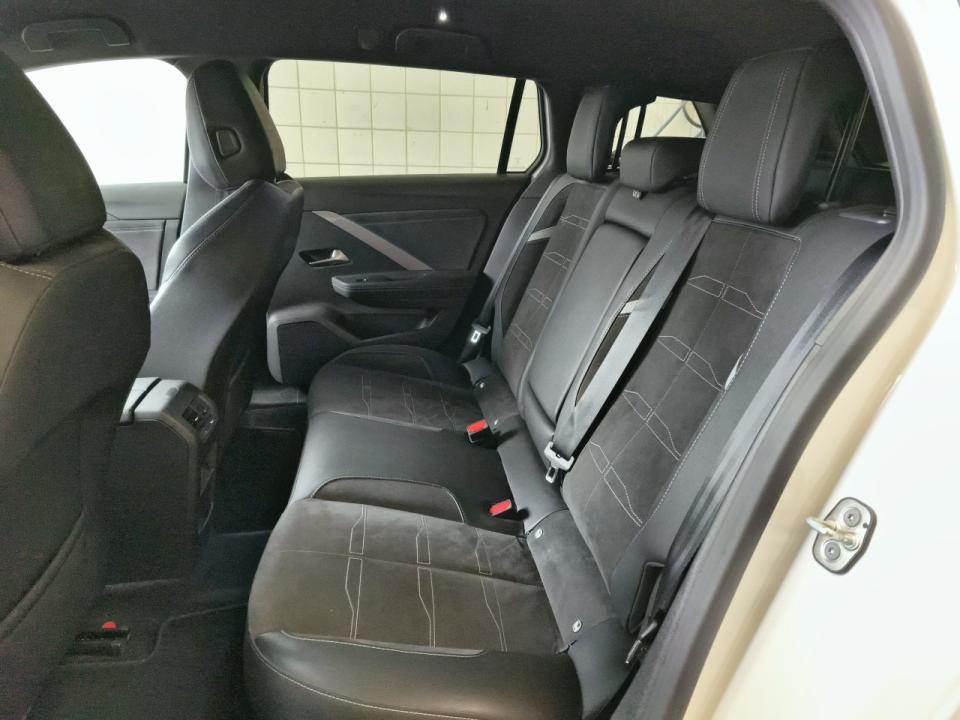 opel-astra-2024-gasolina-1199cc