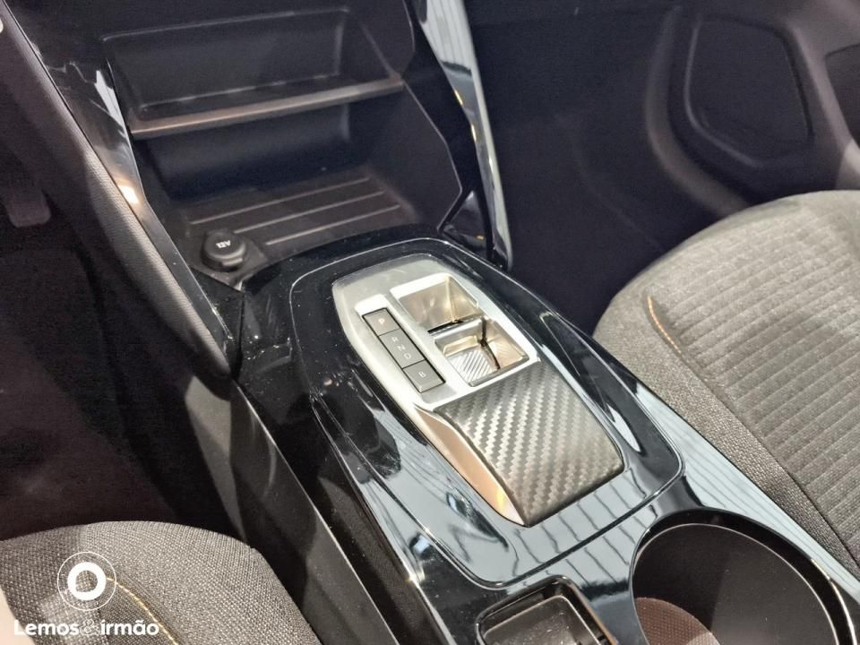 peugeot-208-2025-gasolina-1199cc