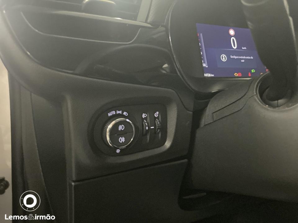 opel-corsa-2025-gasolina-1199cc
