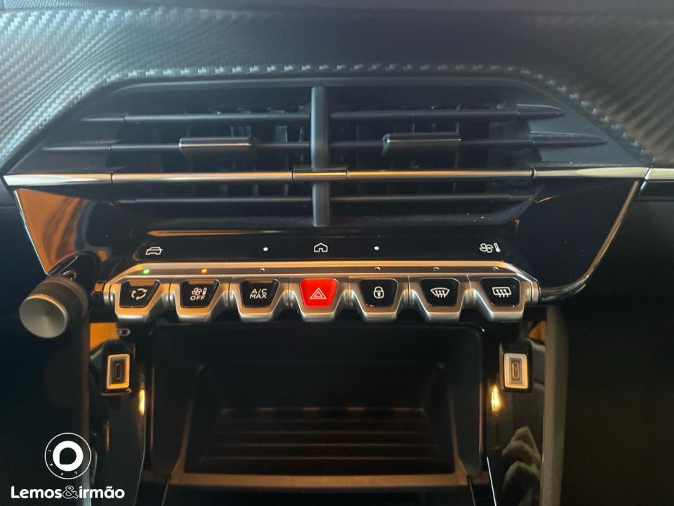 peugeot-208-2026-gasolina-1199cc