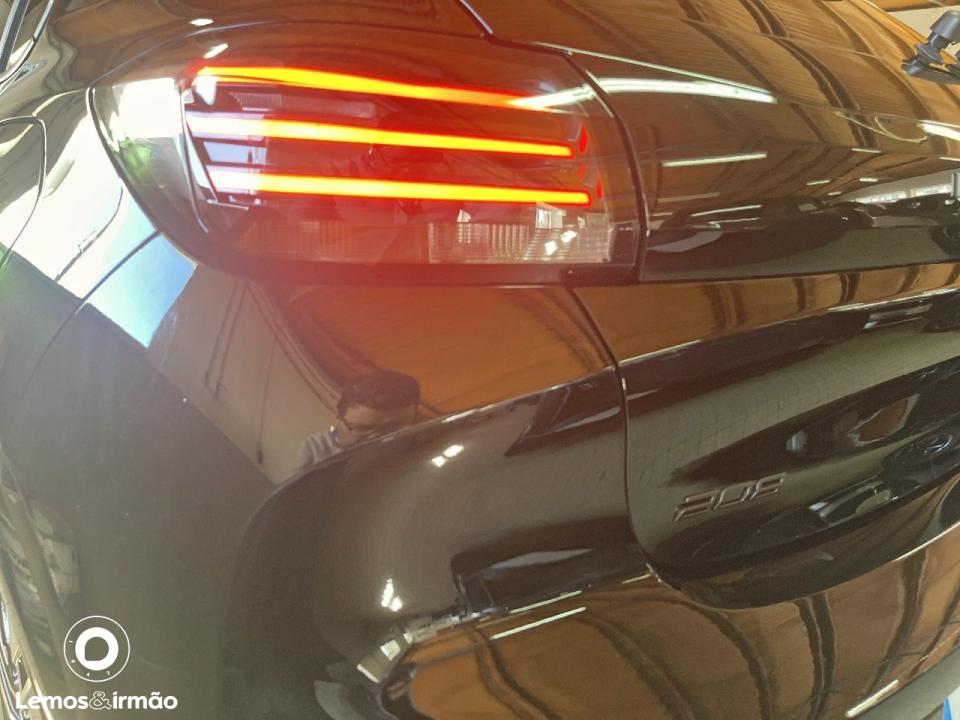 peugeot-208-2026-gasolina-1199cc